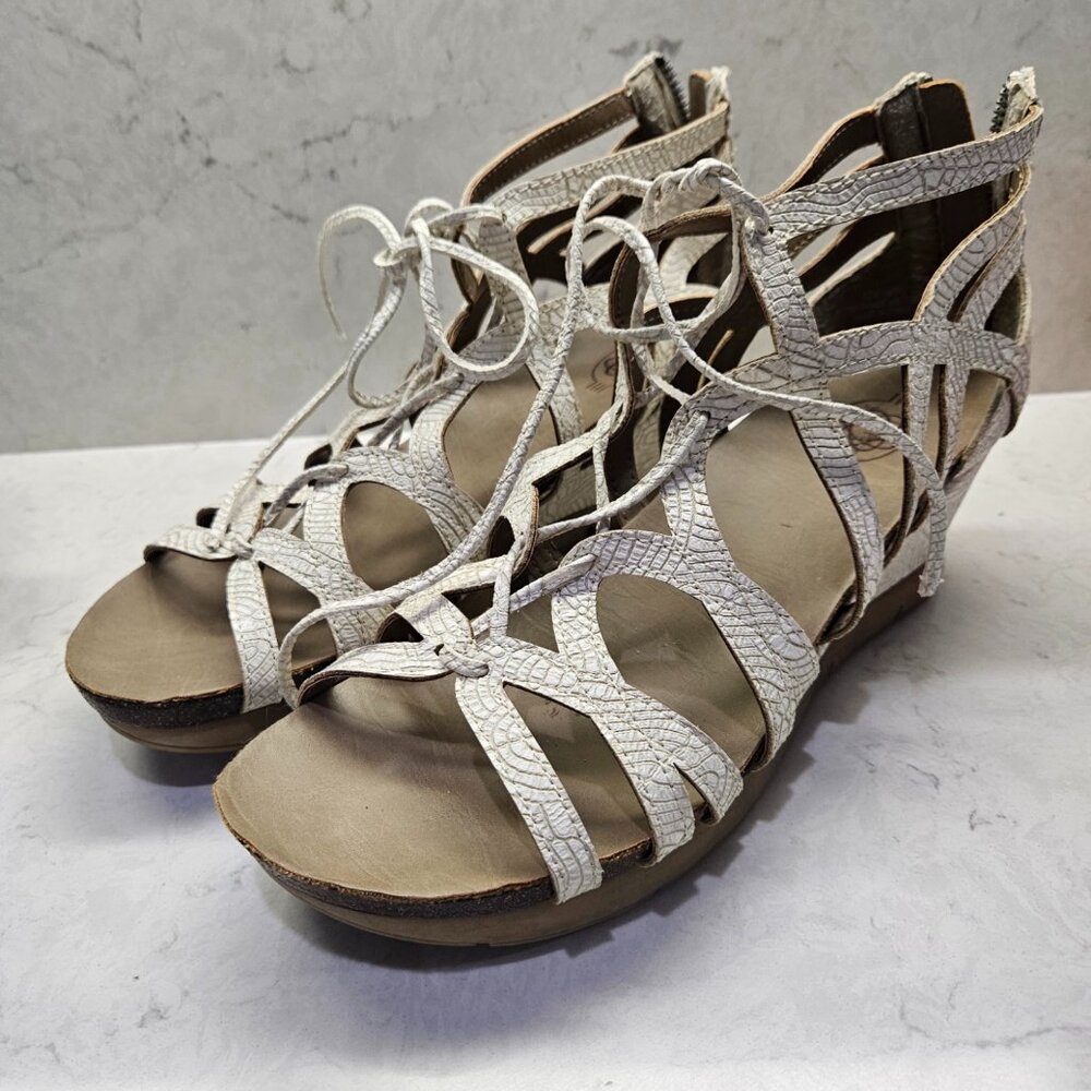 Hocus Pocus Ivory-colored Snake-embossed Gladiator Sandals - 10m